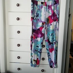 Nick Verreos joggers